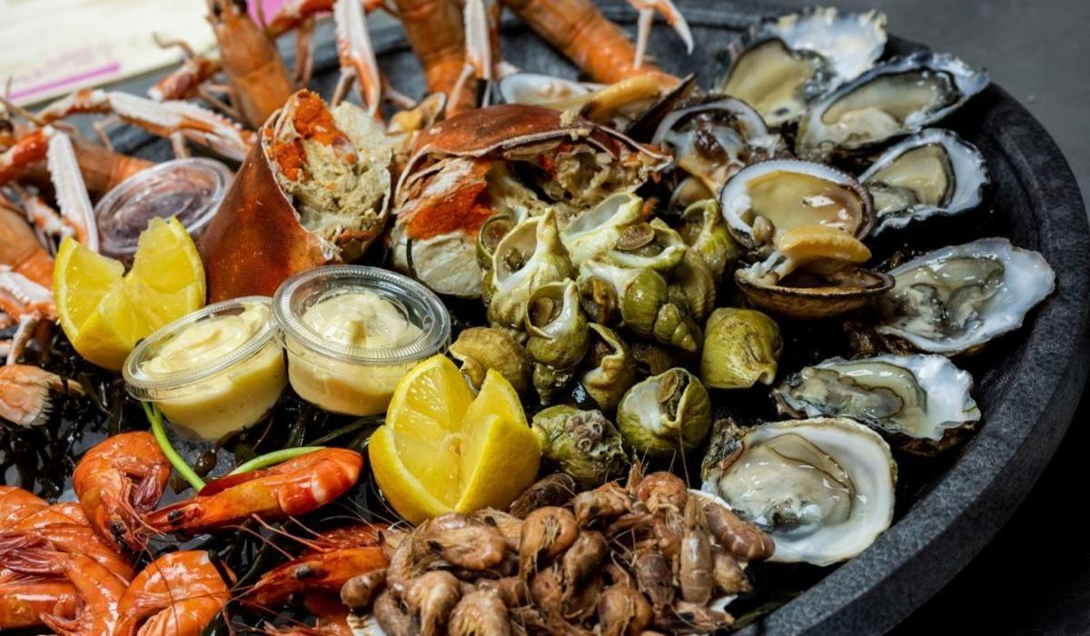 Les Pieds Dans L'Eau - Acces Direct A La Plage Bernières-sur-Mer Exterior foto